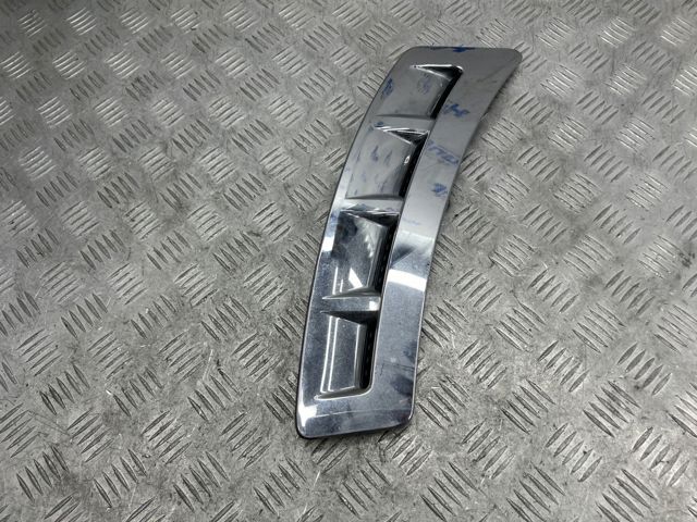 Накладка крыла переднего правого 638241CA0A NISSAN