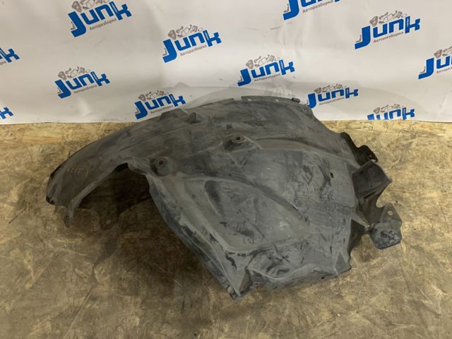 Подкрылок переднего крыла, правый задний 638421CA0A NISSAN