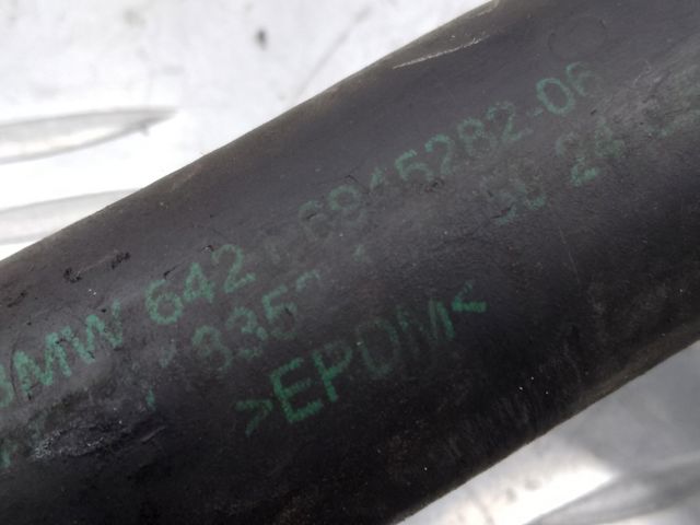 Патрубок радиатора охлаждения нижний 64216945282 BMW
