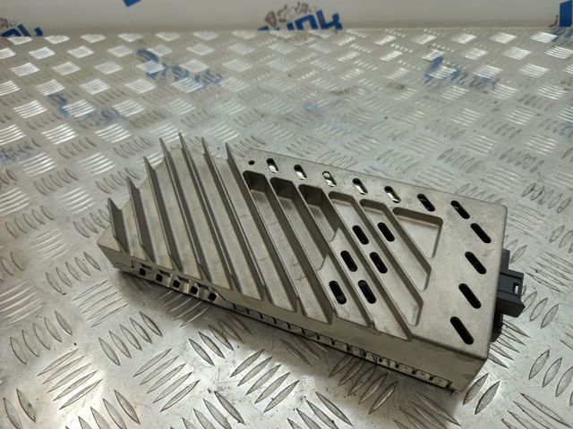 Усилитель звука аудиосистемы 65129393182 BMW