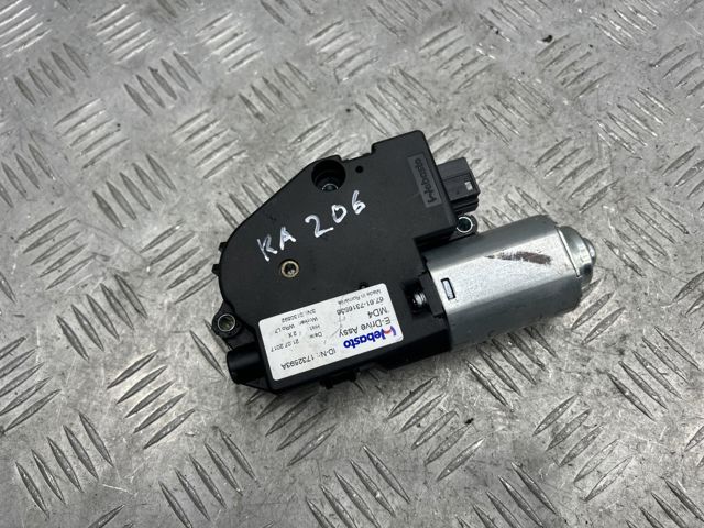 Мотор привода люка 67617316536 BMW