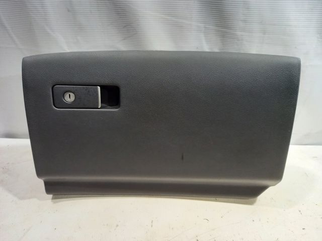 685004GF0A NISSAN Крышка перчаточного ящика (бардачка) купить в Хмельницкий