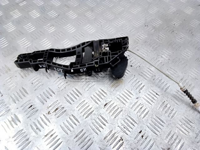 Трос открывания двери передней левой 7291405 BMW