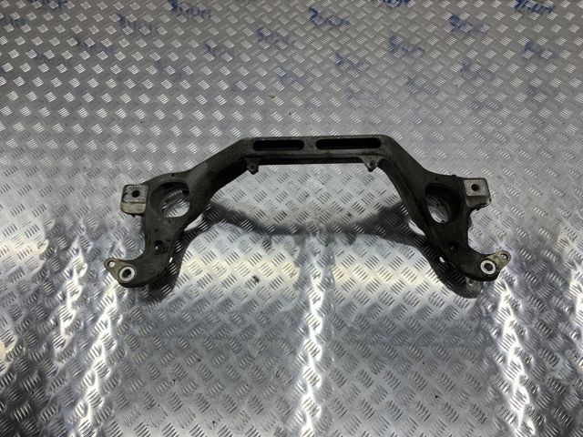VAG 7L0199207A Балка крепления двигателя в наличии Каменское