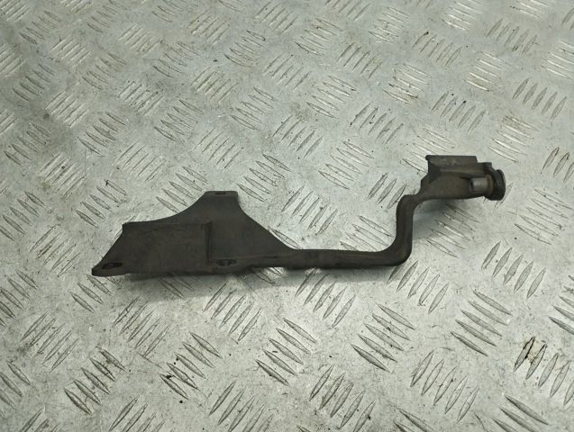 7L0805733 VAG Кронштейн передней панели левый купить в Днепр
