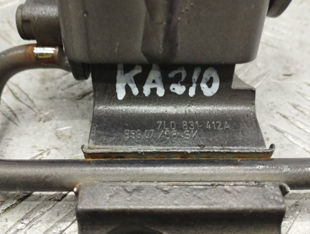 VAG 7L0831412A Петля двери передней правой в наличии Львов