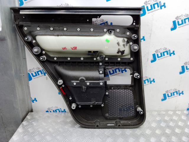 Карточка обшивки задней правой двери 7L6867212BRNUQ VAG