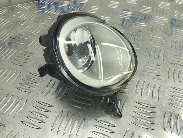 Противотуманная фара левая Volkswagen Touareg 1