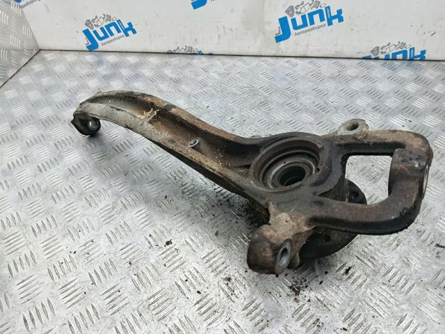 Цапфа передняя левая 7L8407257B VAG