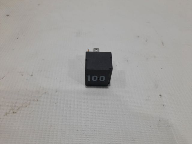 Блок управления вентилятором Volkswagen Golf V