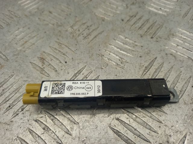 Усилитель сигнала антенны 7P6035552P VAG