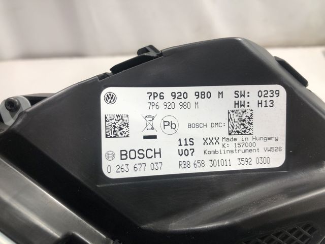 Приборная доска 7P6920980M VAG