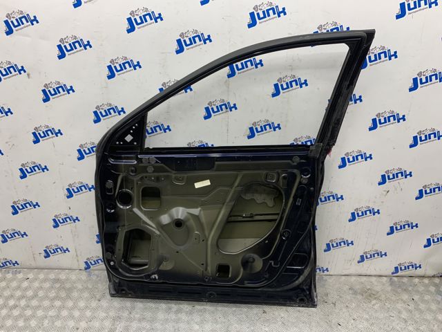Пассажирская передняя дверь 801003JA1A NISSAN