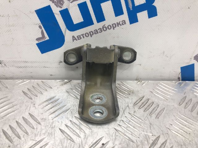 Петля двери передней правой 804005AA0B NISSAN
