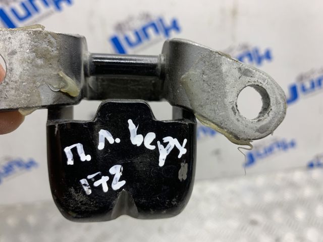 Петля двери передней 80401EG000 NISSAN