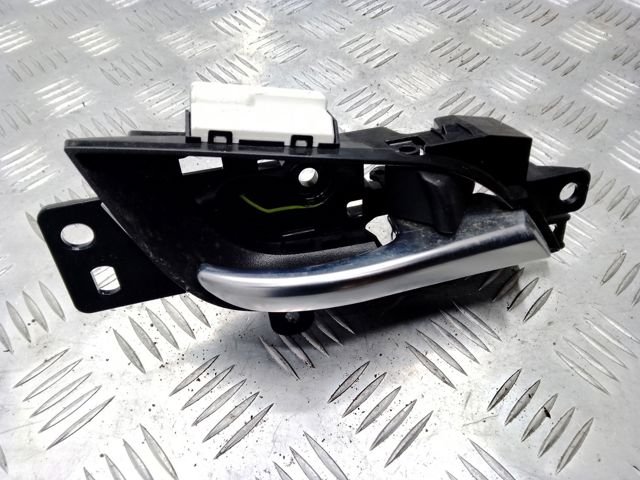 Ручка правой двери наружная 806705NA0A NISSAN
