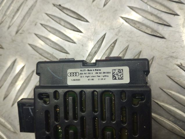 VAG 80A947292B Плафон освещения салона (кабины) задний в наличии Винница