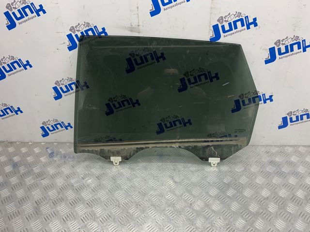 823015NA2A NISSAN Стекло двери задней левой купить в Черновцы