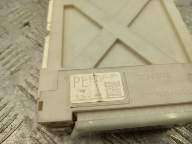 8273030L30 TOYOTA купить в Ужгород