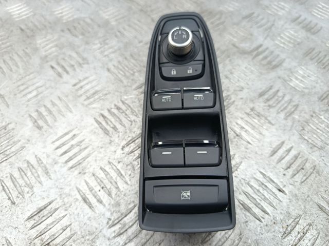 Кнопочный блок управления стеклоподъемником передний левый 83071AN03B SUBARU
