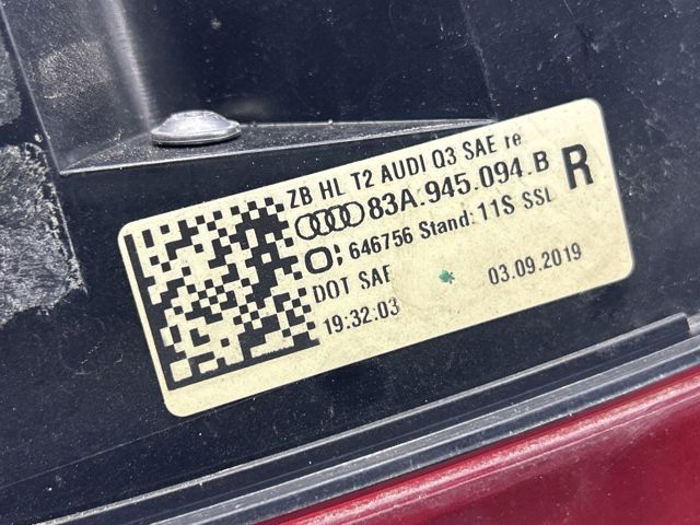 Фара задняя правая внутренняя 83A945094B VAG