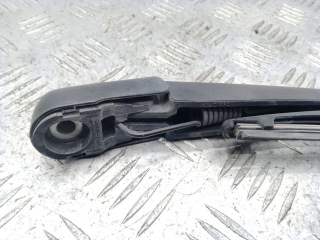 Заглушка гайки крепления поводка заднего дворника 86538AG010 SUBARU