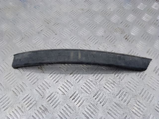 865823E010 HYUNDAI Молдинг бампера переднего правый купить в Тернополь