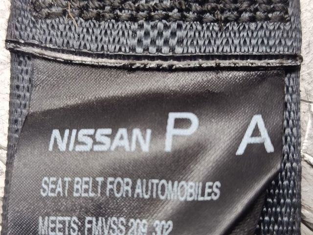 Ремень безопасности задний 888845NA8A NISSAN