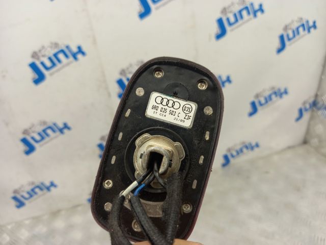8R0035503C Антенна купить Сумы