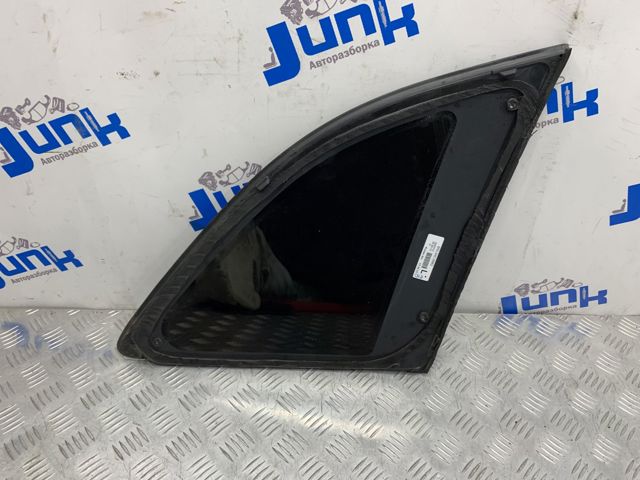 Стекло багажника, левое 8R0845299AANVB VAG