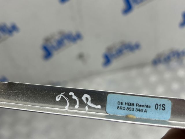 Молдинг стекла заднего правый 8R0853346A VAG