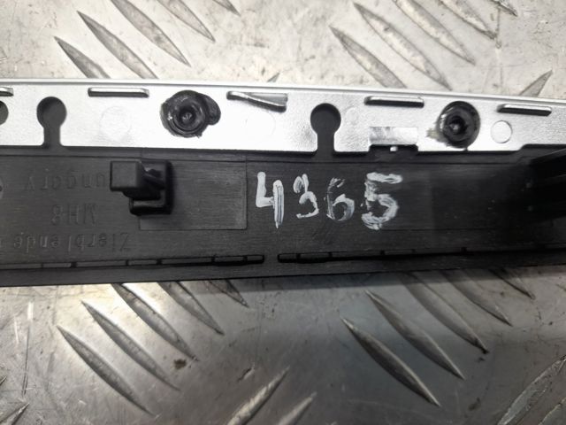 8R0867409QRZ5 VAG купить в Павлоград