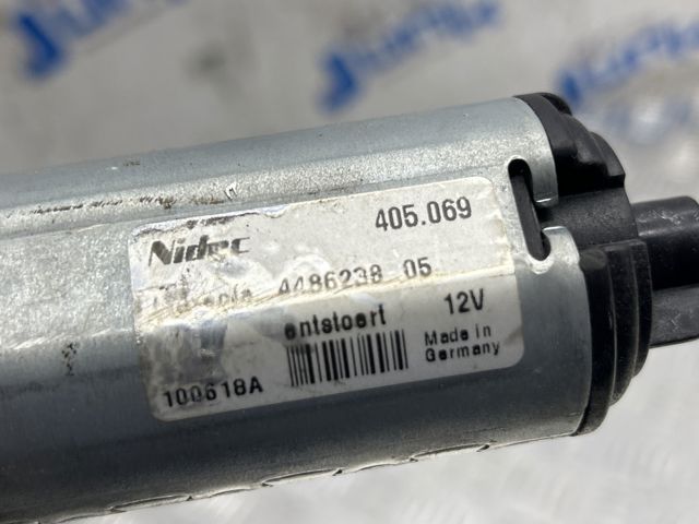 VAG 8R0881184D в наличии Киев