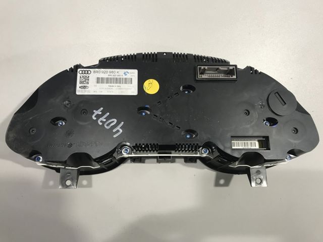 Щиток приборов 8R0920980K VAG