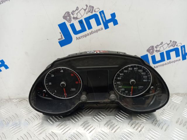 VAG 8R0920982A Приборная доска (щиток приборов) в наличии Сумы