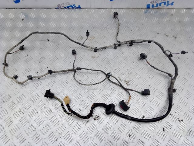 VAG 8R0971104CJ в наличии Николаев