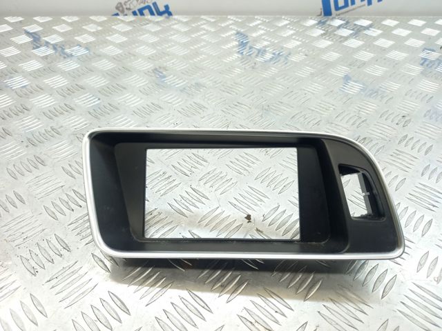 VAG 8R1857186P3Q7 в наличии Николаев