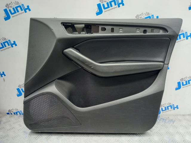 Облицовка передней правой двери 8R1867104AGWFA VAG