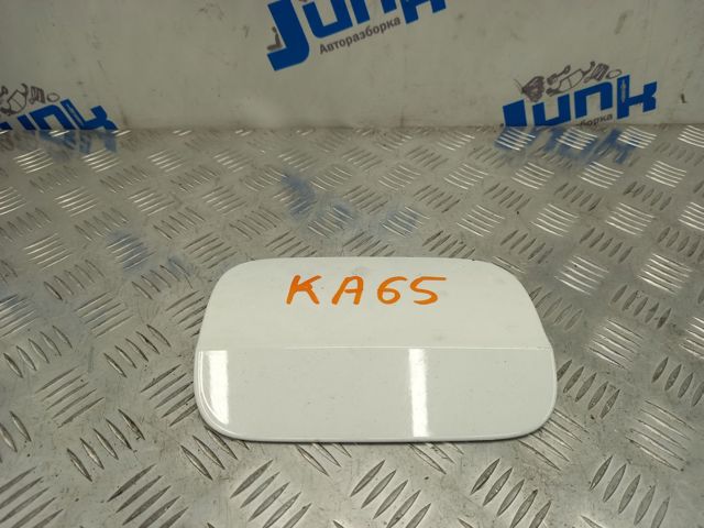 Лючок б/бака 8T0809907GRU VAG