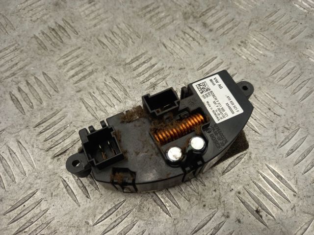 Реле печки 8T0820521E PORSCHE