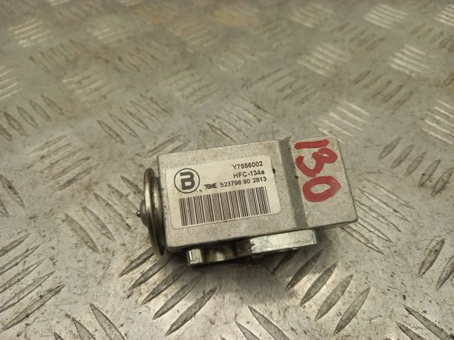 Клапан расширительный 8T0820679A VAG
