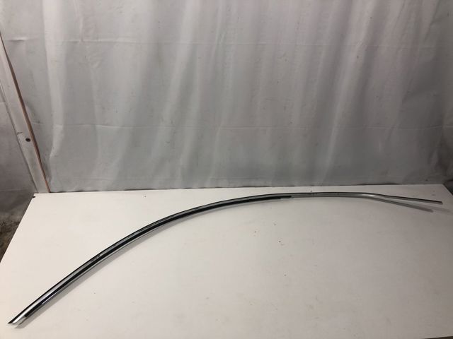 Молдинг крыши, левый 8T0853703F2ZZ VAG