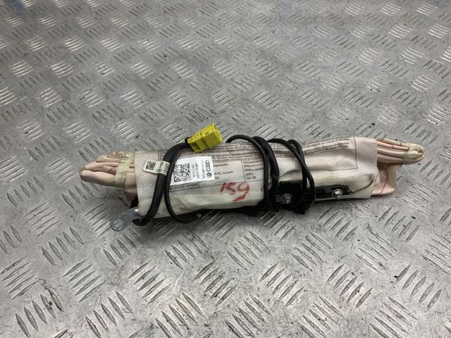 Подушка безопасности AIRBAG спинки сиденья, правого 8T0880242G VAG