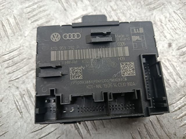 Блок комфорта передней двери 8T0959792P VAG