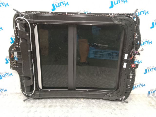 8U0877049 Рама люка купить Ирпень
