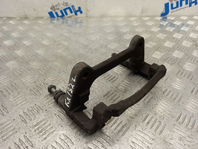 Скоба суппорта переднего 8V0615125A VAG