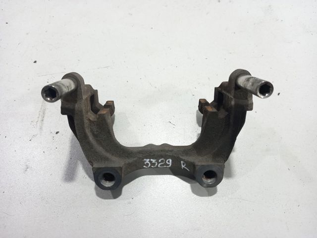 8V0615425 VAG Скоба заднего суппорта купить в Киев