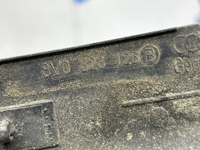 8V0823126B VAG Уплотнитель капота купить в Одесса