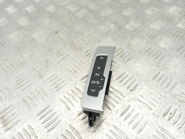 8V1713463B3Q7 VAG купить в Львов