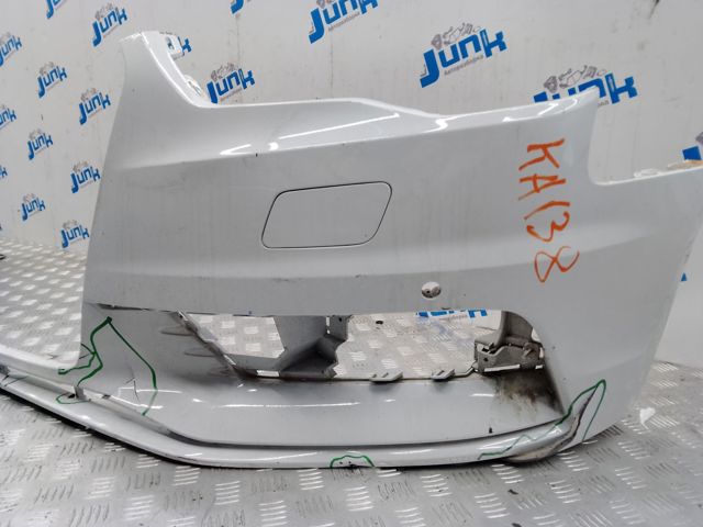 8V5807065BGRU Передний бампер купить Николаев